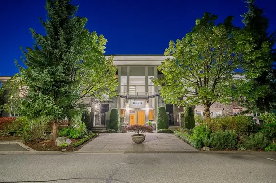 PH1 2210 Chippendale Road, West Vancouver For Sale - image 3