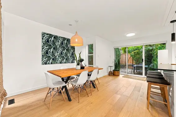 6424 Bruce Street, West Vancouver For Sale - image 10