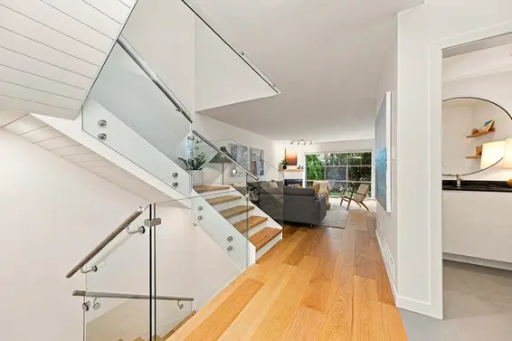6424 Bruce Street, West Vancouver For Sale - image 16