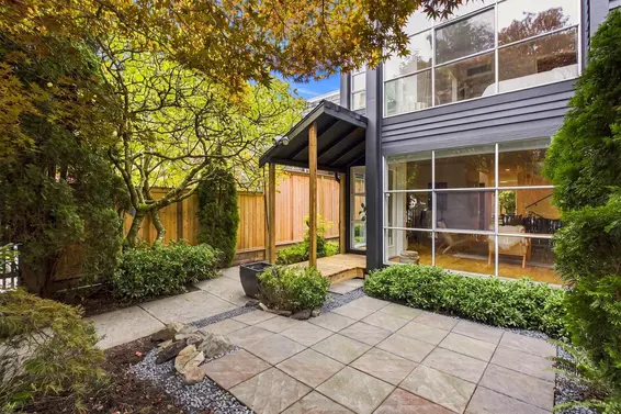6424 Bruce Street, West Vancouver For Sale - image 2