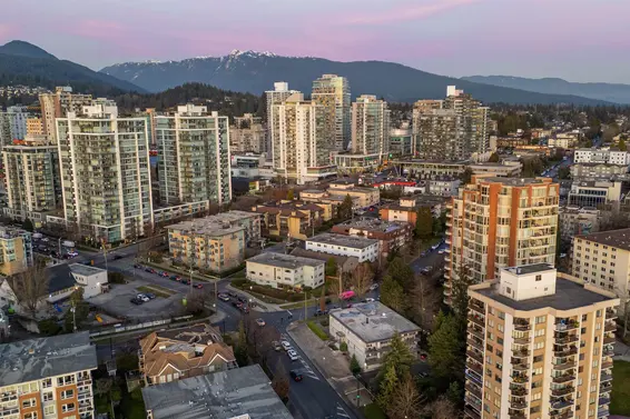 748 Chesterfield Avenue, North Vancouver