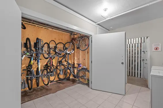 748 Chesterfield Avenue, North Vancouver For Sale - image 21