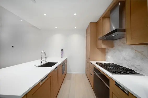202 1355 Bellevue Avenue, West Vancouver For Sale - image 16
