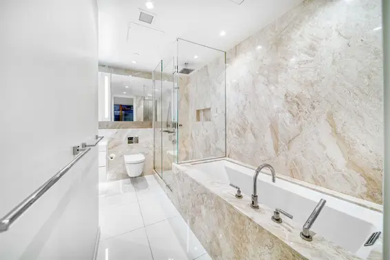 202 1355 Bellevue Avenue, West Vancouver For Sale - image 19