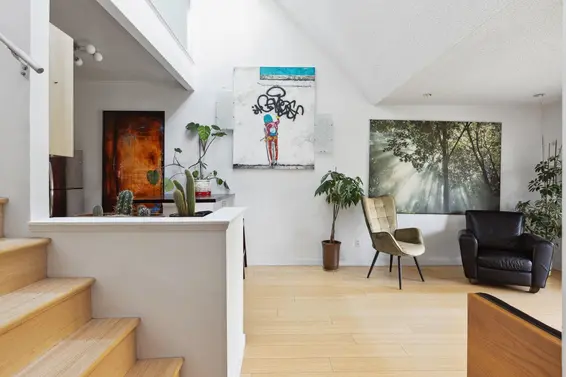 315 251 West 4th Street, North Vancouver For Sale - image 3