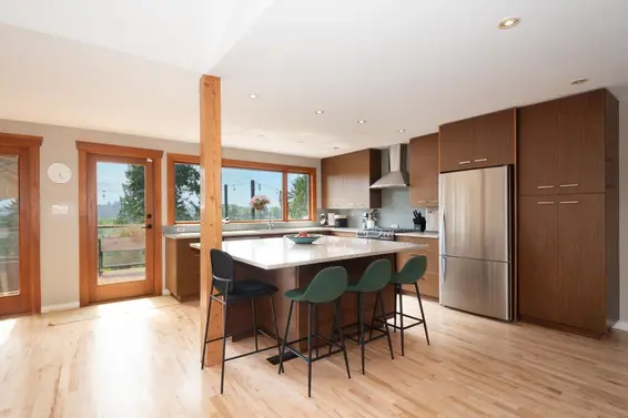 1185 Cloverley Street, North Vancouver For Sale - image 12