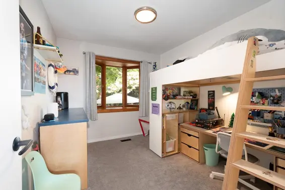 1185 Cloverley Street, North Vancouver For Sale - image 19
