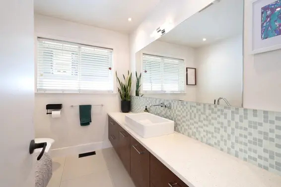 1185 Cloverley Street, North Vancouver For Sale - image 20
