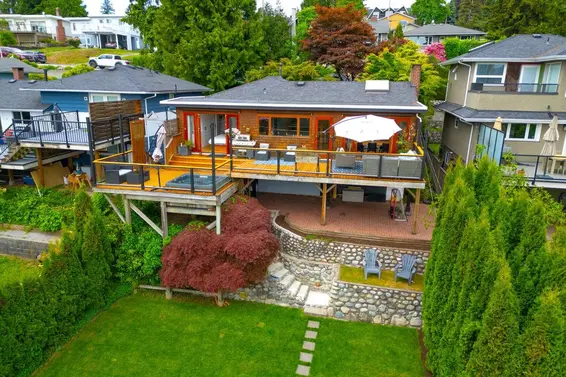 1185 Cloverley Street, North Vancouver For Sale - image 31