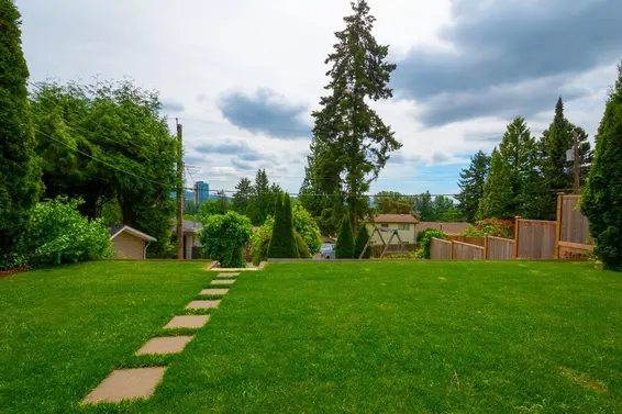 1185 Cloverley Street, North Vancouver For Sale - image 40
