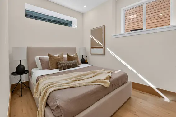 6423 Argyle Avenue, West Vancouver For Sale - image 19