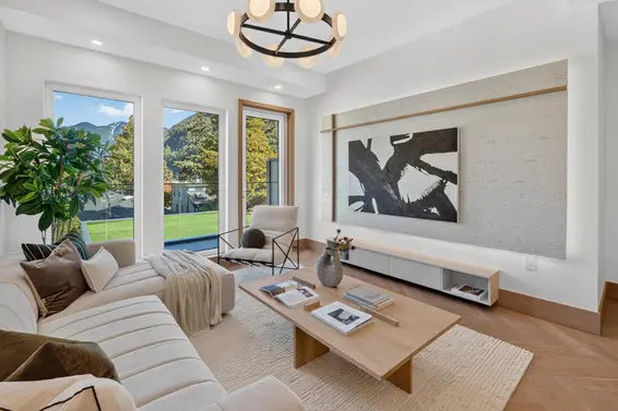 6423 Argyle Avenue, West Vancouver For Sale - image 4