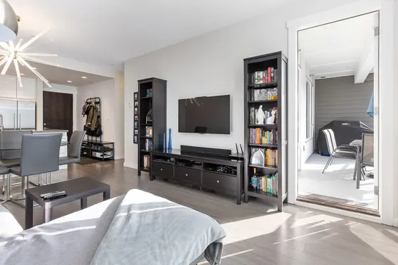 413 255 West 1st Street, North Vancouver