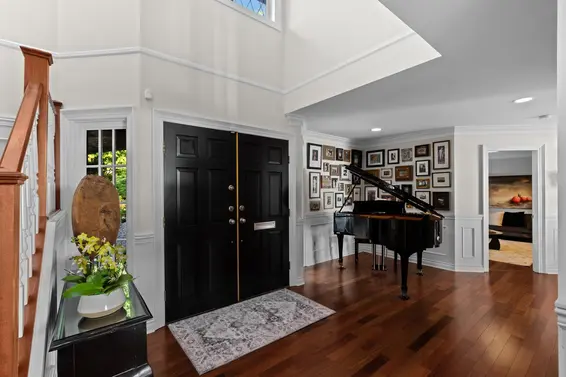 5340 Marine Drive, West Vancouver For Sale - image 2