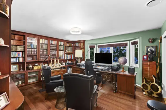 5340 Marine Drive, West Vancouver For Sale - image 21