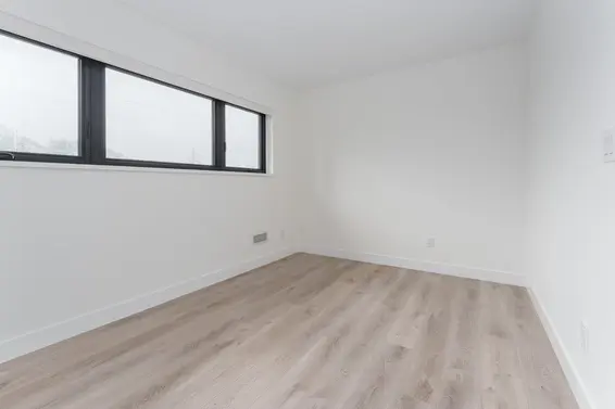 1123 East Keith Road, North Vancouver For Sale - image 12