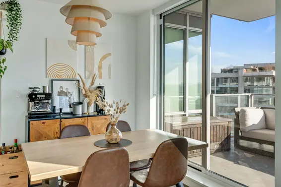 2306 1500 Fern Street, North Vancouver For Sale - image 8