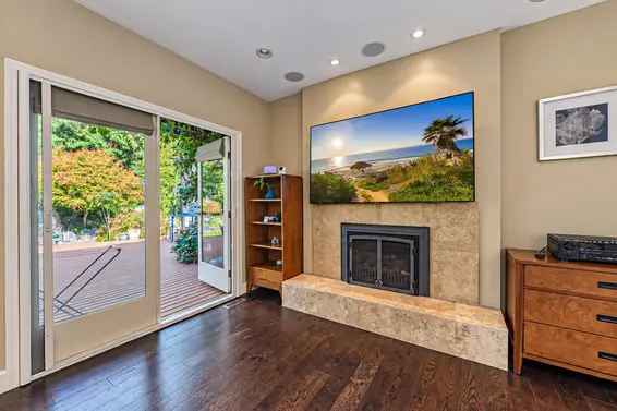 4707 Meadfeild Road, West Vancouver For Sale - image 12