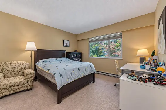 4707 Meadfeild Road, West Vancouver For Sale - image 23