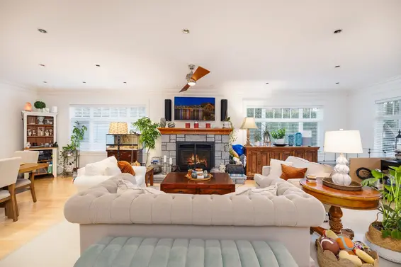 1232 Harris Avenue, North Vancouver For Sale - image 3