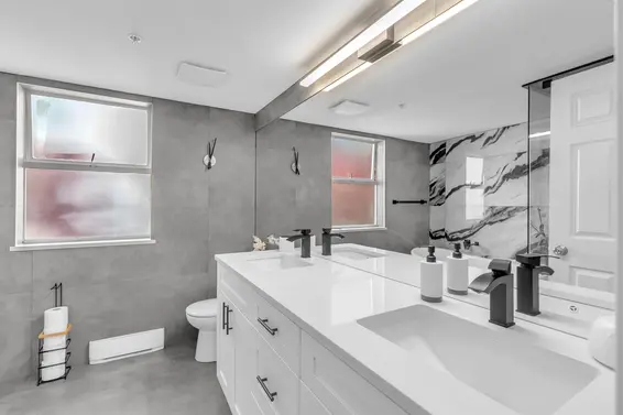 8 2425 Edgemont Boulevard, North Vancouver For Sale - image 27