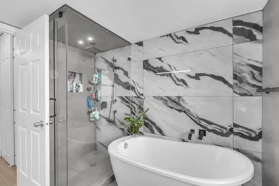 8 2425 Edgemont Boulevard, North Vancouver For Sale - image 28