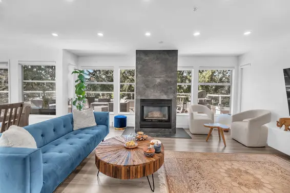 8 2425 Edgemont Boulevard, North Vancouver For Sale - image 4