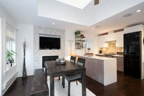 250 East 10th Street, North Vancouver For Sale - image 15