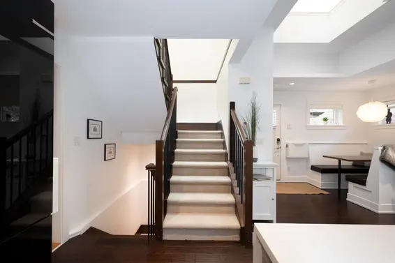 250 East 10th Street, North Vancouver For Sale - image 21