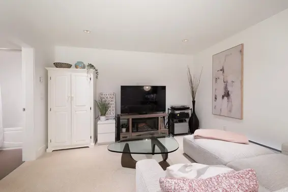 250 East 10th Street, North Vancouver For Sale - image 28