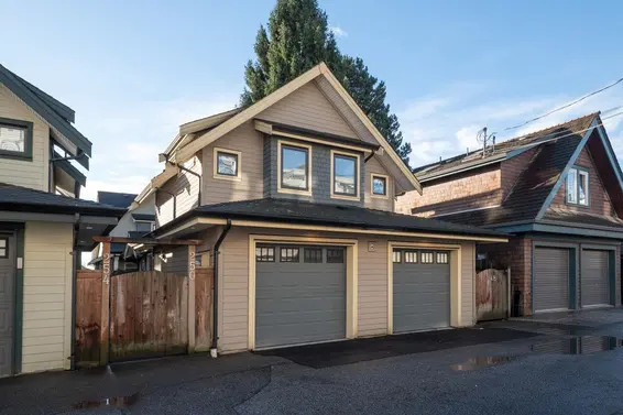 250 East 10th Street, North Vancouver For Sale - image 34