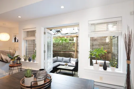 250 East 10th Street, North Vancouver For Sale - image 7