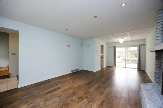 1373 Lynn Valley Road, North Vancouver For Sale - image 7