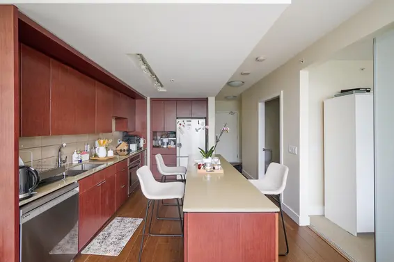 1406 1320 Chesterfield Avenue, North Vancouver For Sale - image 8
