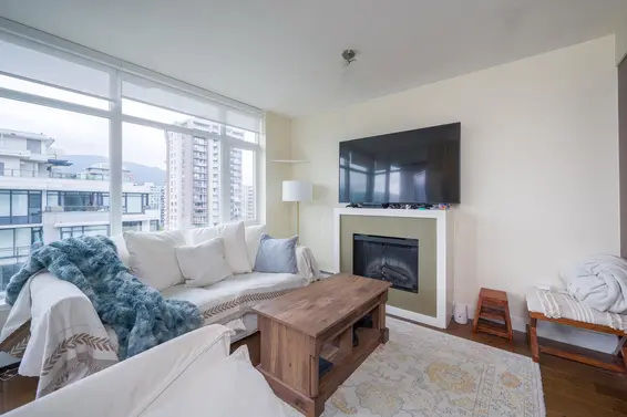 1406 1320 Chesterfield Avenue, North Vancouver For Sale - image 9
