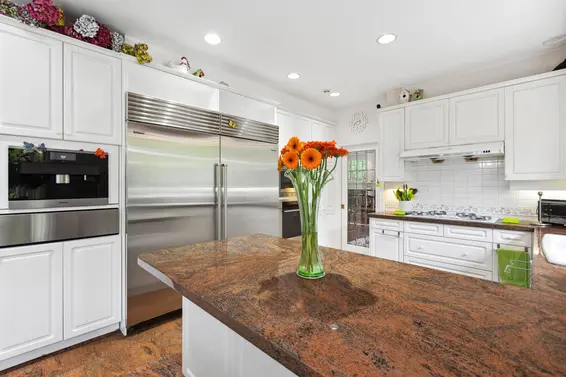 4650 Northwood Drive, West Vancouver For Sale - image 12