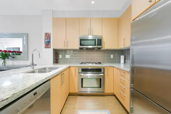 307 159 West 22nd Street, North Vancouver For Sale - image 4