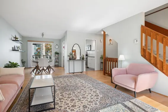 4 220 West 16th Street, North Vancouver For Sale - image 2