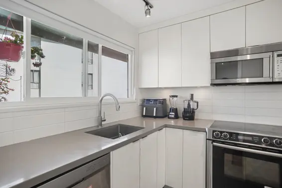4 220 West 16th Street, North Vancouver For Sale - image 21