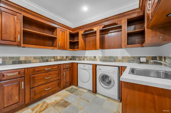 2326 Chippendale Road, West Vancouver For Sale - image 34