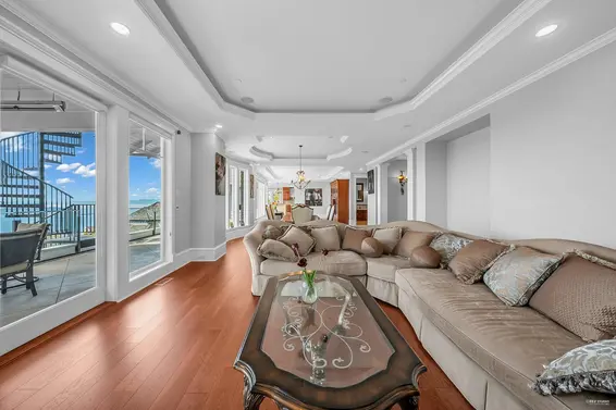 2326 Chippendale Road, West Vancouver For Sale - image 7