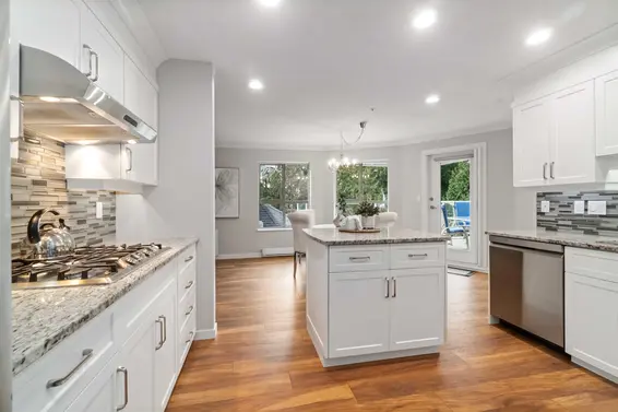 401 1281 Parkgate Avenue, North Vancouver For Sale - image 13