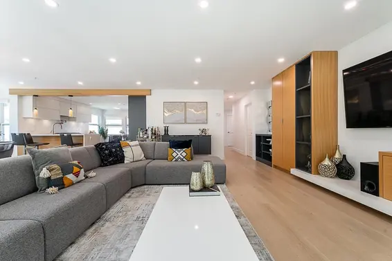 11 2425 Edgemont Boulevard, North Vancouver For Sale - image 4