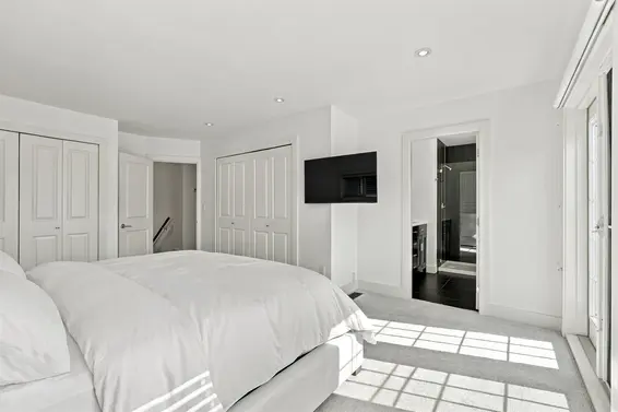 1153 Wellington Drive, North Vancouver For Sale - image 15