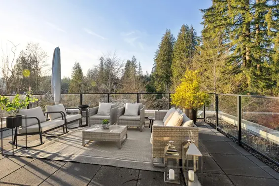 4 3730 Edgemont Boulevard, North Vancouver For Sale - image 2