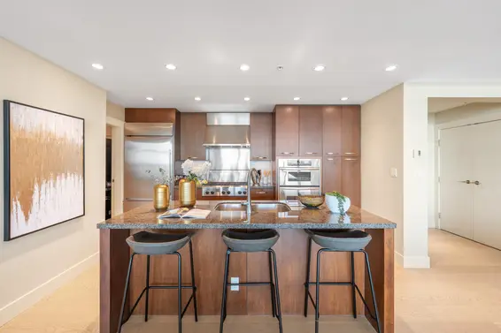 1002 3335 Cypress Place, West Vancouver For Sale - image 14