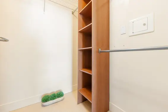 1002 3335 Cypress Place, West Vancouver For Sale - image 29