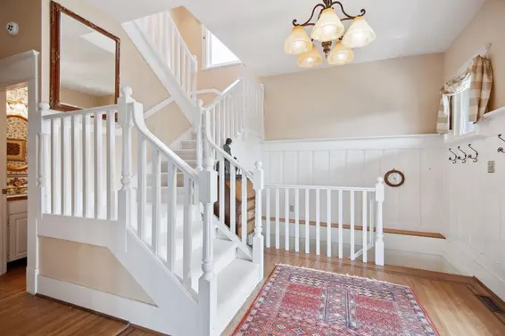 1312 Grand Boulevard, North Vancouver For Sale - image 3