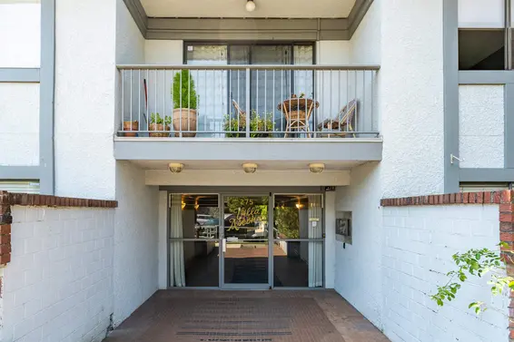 209 275 West 2nd Street, North Vancouver For Sale - image 2