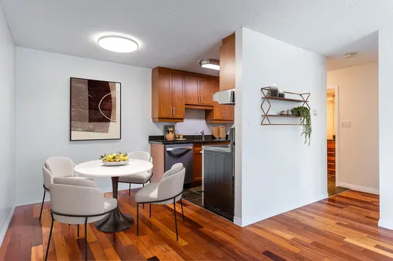 209 275 West 2nd Street, North Vancouver For Sale - image 4